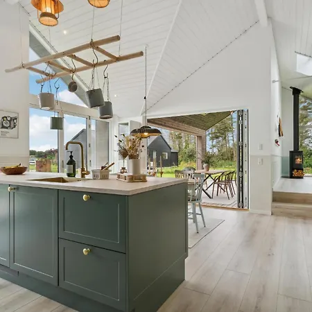 3 Bedroom Awesome In