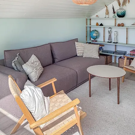 3 Bedroom Awesome In *