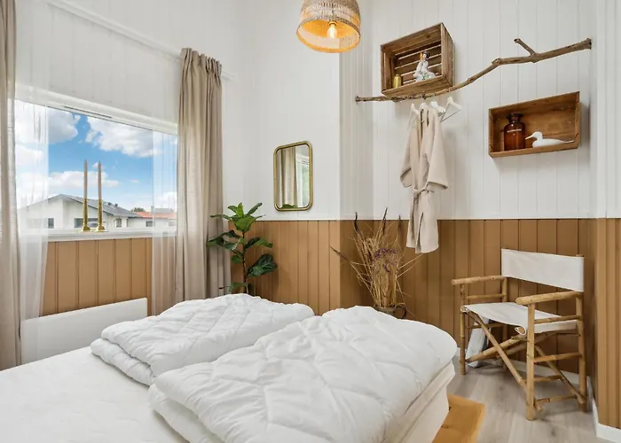 3 Bedroom Awesome In