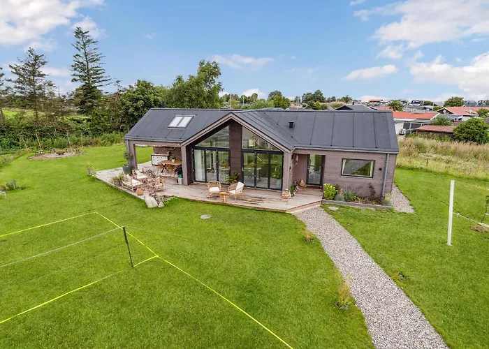 Holiday home 3 Bedroom Awesome In Otterup *